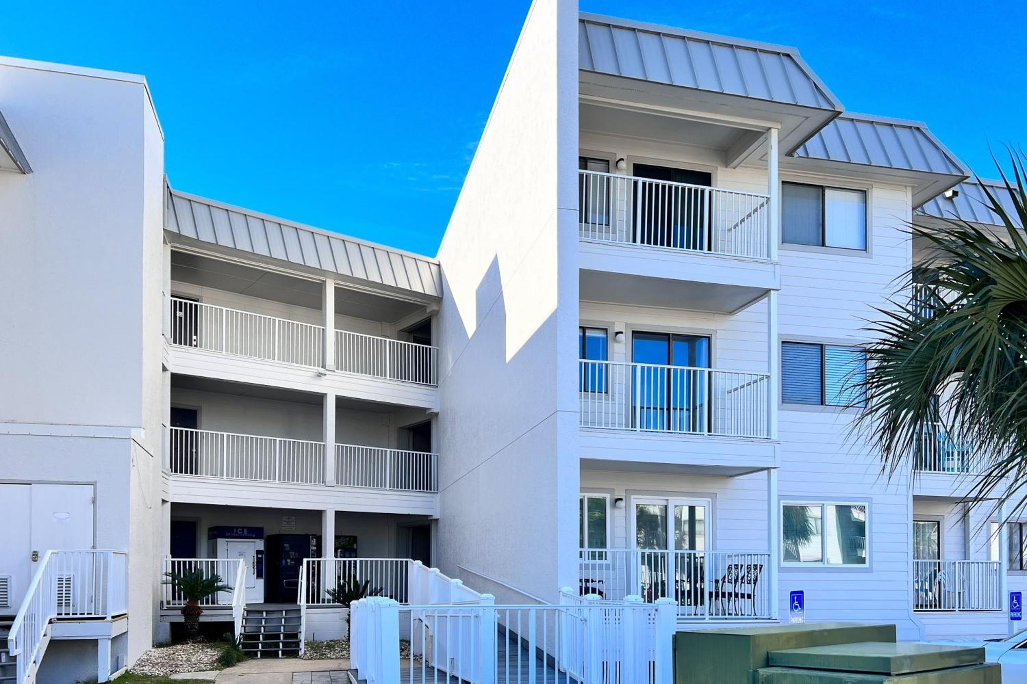 Plantation East #3219 Apartment